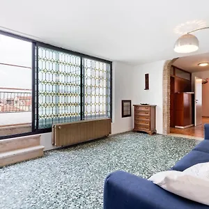 ponte-di-rialto-penthouse-with-panoramic-terrace.hotelinveneto.com/